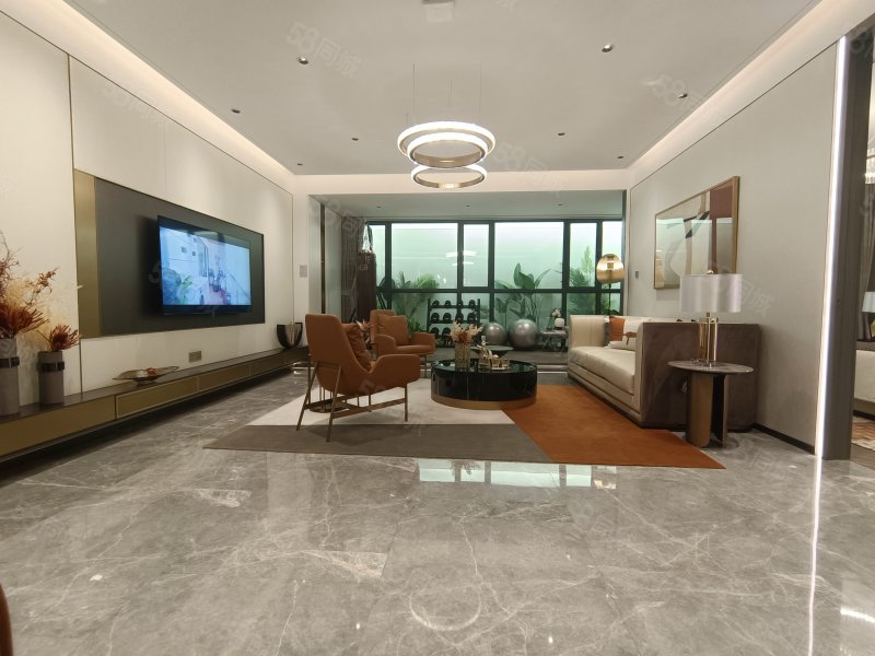 【10图】芝罘区机场路,电梯大平层!手f10vv!带车位!