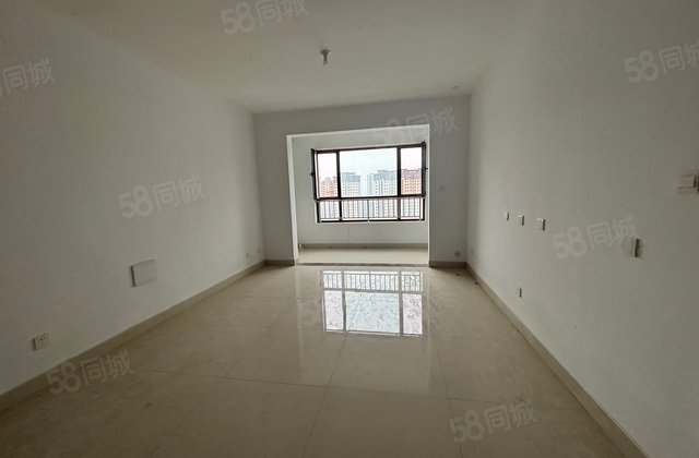 时代中通豪园 单价九千左右送车储 全明方正户型