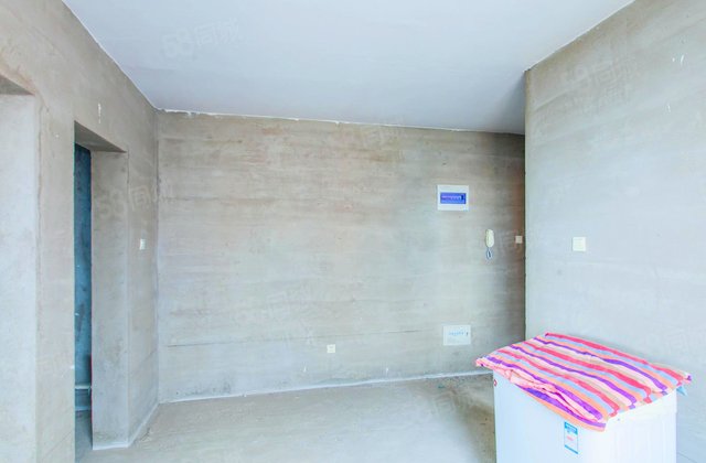 红楼高层小区1室1厅57.2㎡22万二手房图片