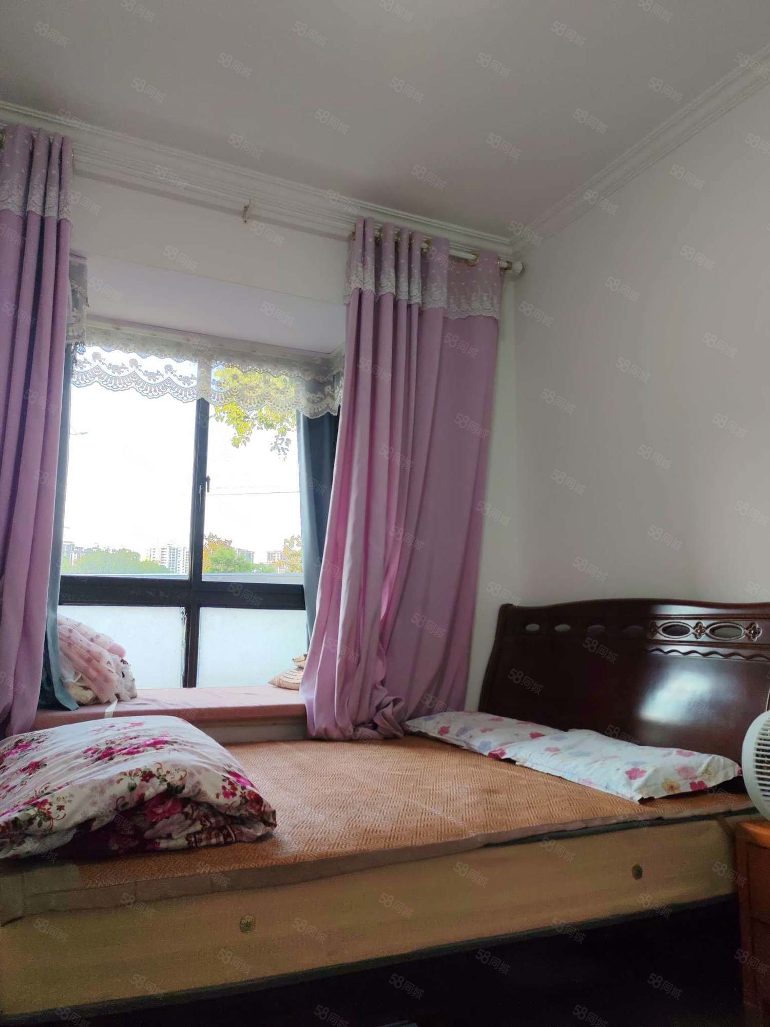 东湖花苑3室2厅2卫118㎡南北92万