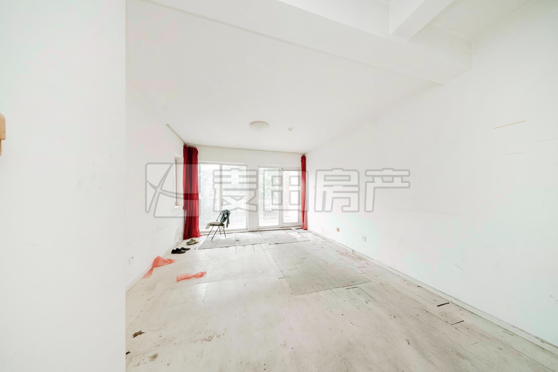 雪梨澳鄉(xiāng)(別墅)4室2廳4衛(wèi)214.85㎡南北1526萬(wàn)