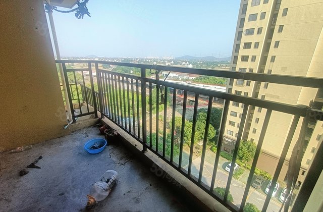 龙腾家园3室2厅120㎡48.8万二手房图片