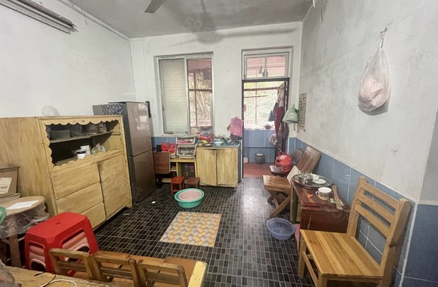 一机小区2室1厅56㎡23万二手房图片