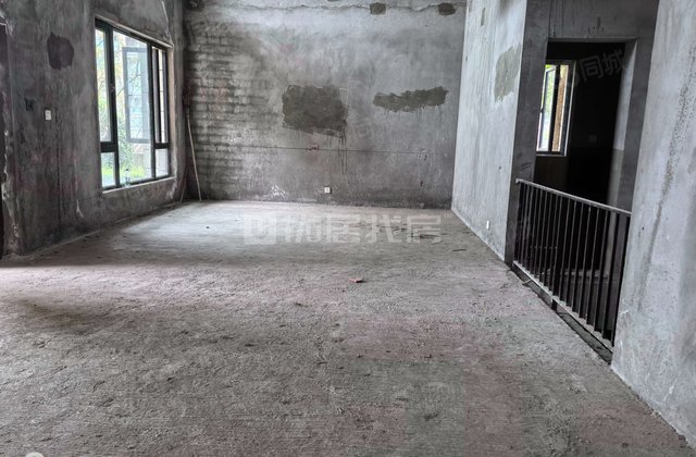 中核天玺一品(一期)4室2厅131.34㎡110万二手房图片