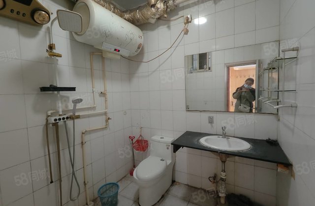 万达旁，多层地暖 大边户全明户型 金丰苑