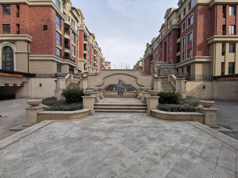 帝景豪园南北通透精装修电梯房108平2室2厅居家