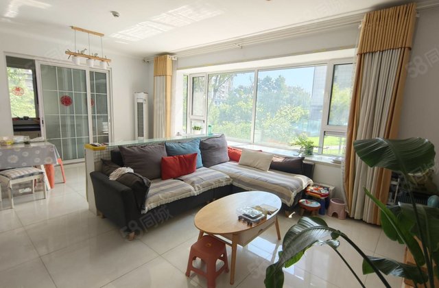 文化中心旁，昌润莲城东边户，精装修，送储免大税房东外地发展