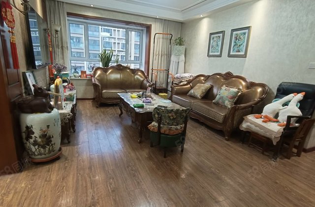 文轩附近龙湾二期洋房精装三室双卫送车位储藏室免大税可按揭