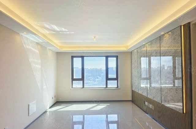 龙湖天璞3室2厅124.39㎡128万二手房图片