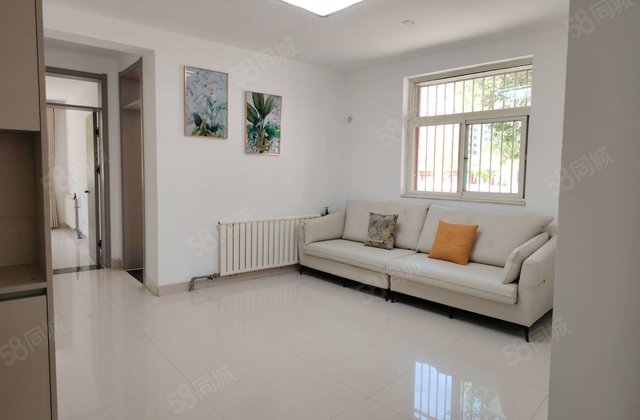 二中附近 孝心一楼 西边户 小区停车方便 金柱文苑