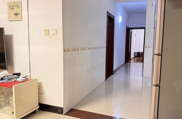 正黄珈蓝谷4室2厅125㎡38万二手房图片
