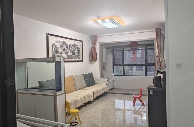 房莲湖新城精装三室！送车位！送储藏室！