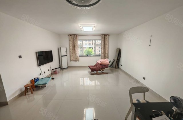 ，民生凤凰城四号院，精装修，新一中外国语，随时看房