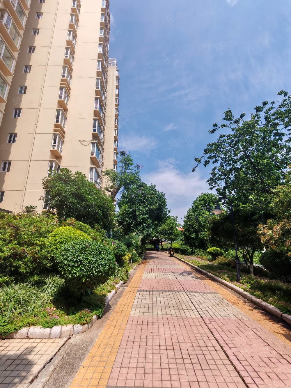 玉溪高品质小区 百万庄园 带车位中间楼层,山水佳园-玉溪58同城