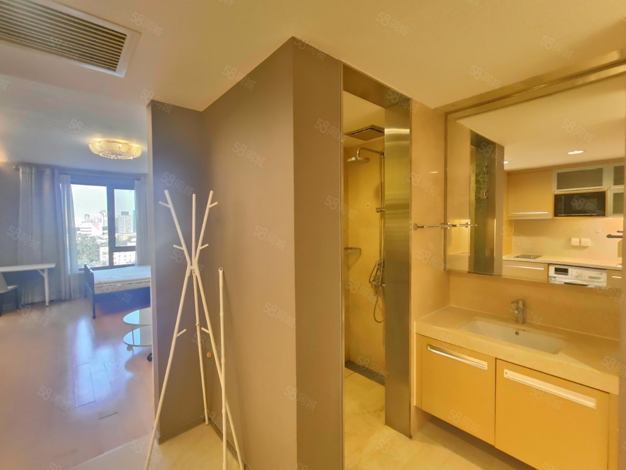 萬(wàn)科公園五號(hào)1室0廳1衛(wèi)56.74㎡東290萬(wàn)