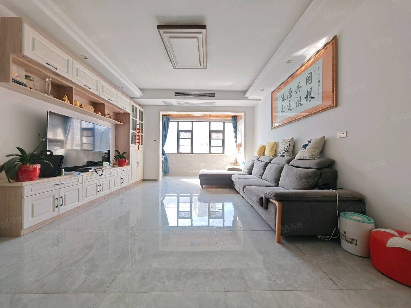 中瑞领航城3室2厅2卫136㎡南北79.8万