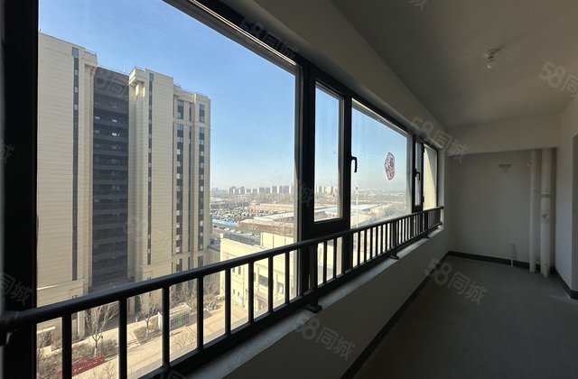 中海铂悦公馆2室2厅100㎡65万二手房图片