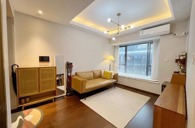 人居锦城峰荟荟菁阁2室1厅68㎡159万二手房图片