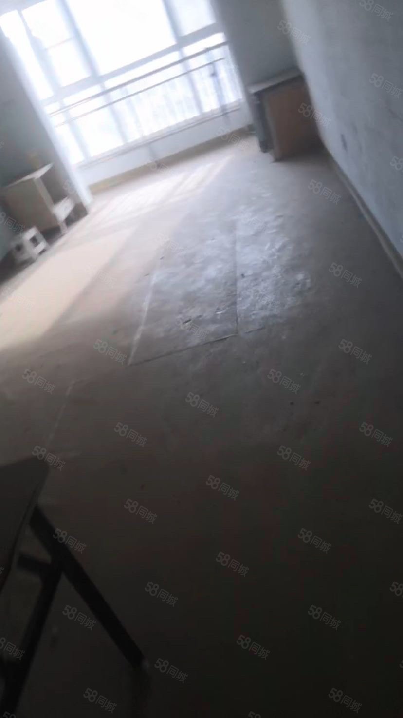 新野上郡靜園2室1廳1衛(wèi)92.2㎡南68萬(wàn)