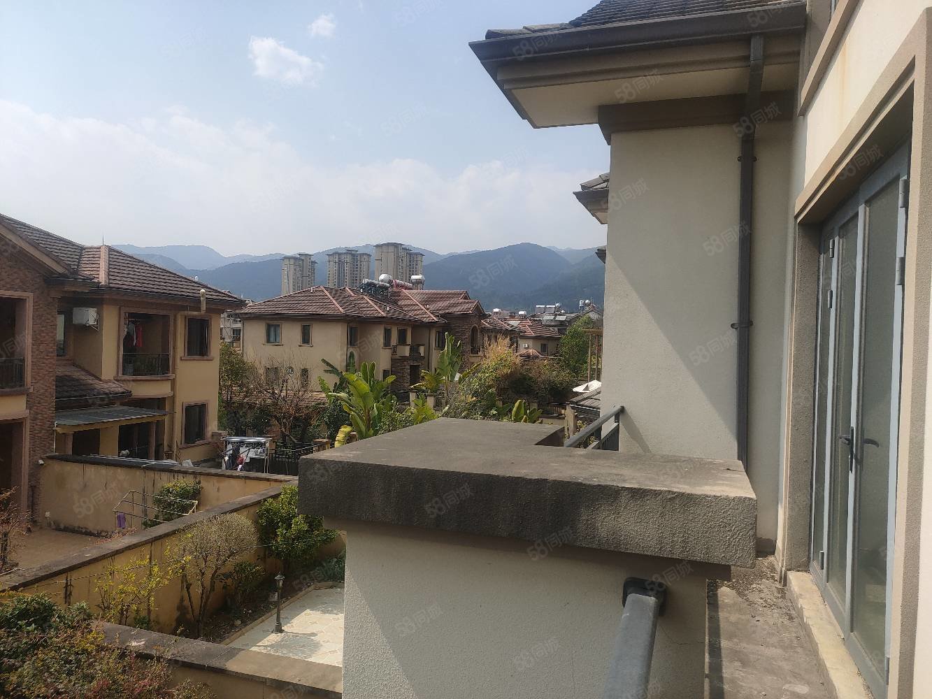 前后花园大,有车库,万和华府(别墅)-保山58同城