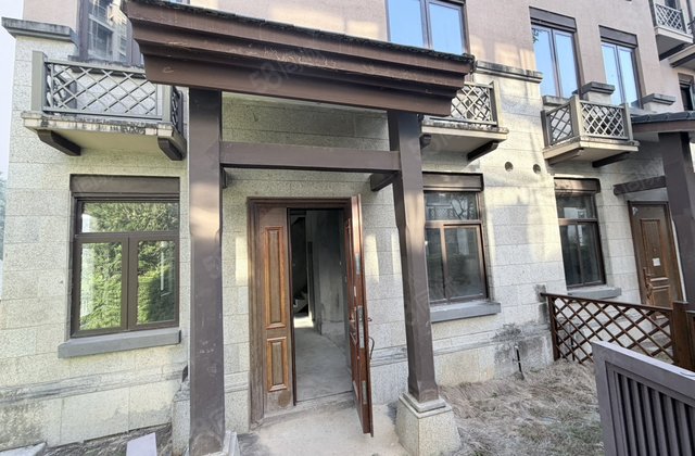 华江水岸星城3期观邸4室2厅249㎡235万二手房图片