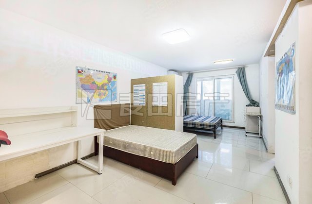 丰汇园小区1室1厅50.3㎡830万二手房图片