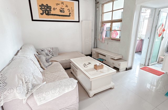 文轩 八中 对过 公安局家属院 小三居 停车方便