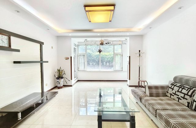 飞悦经典3室3厅148.58㎡82万二手房图片