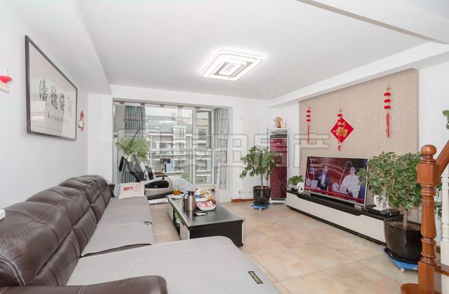 潤千秋佳苑6室3廳3衛(wèi)223㎡南北1650萬