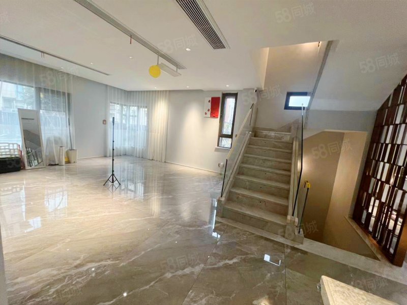 万科万悦花园联排别墅全新硬装5房有钥匙