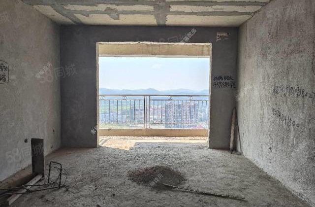 娄底技师学院教师住宅楼3室2厅139.78㎡35.8万二手房图片