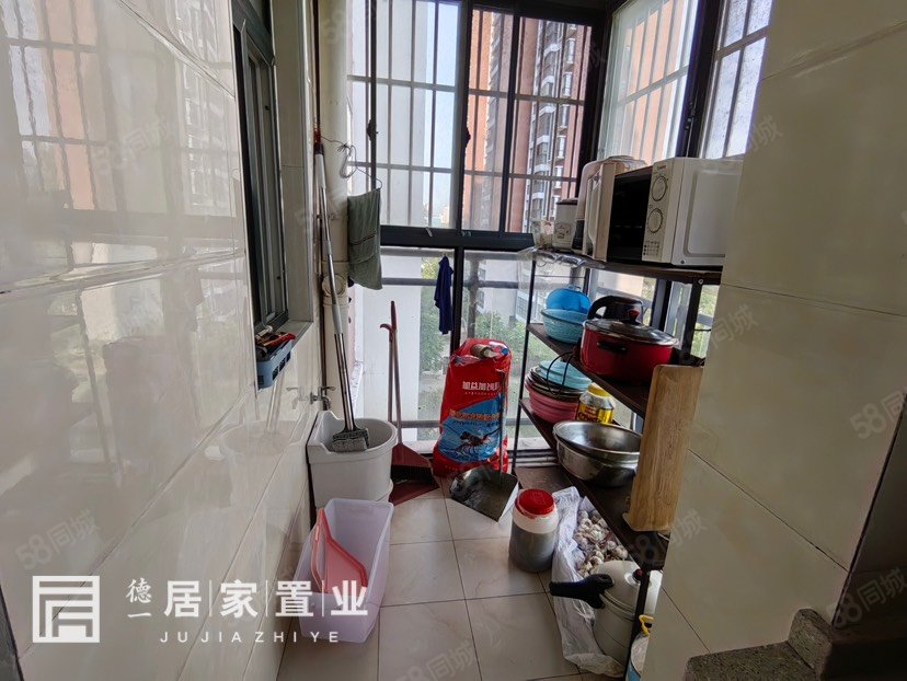 盛世东城4室2厅2卫140.2㎡南北59.8万