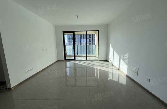 新上玖玺北区，一实验一梯一户，三室两卫中间好楼层，采光非常好