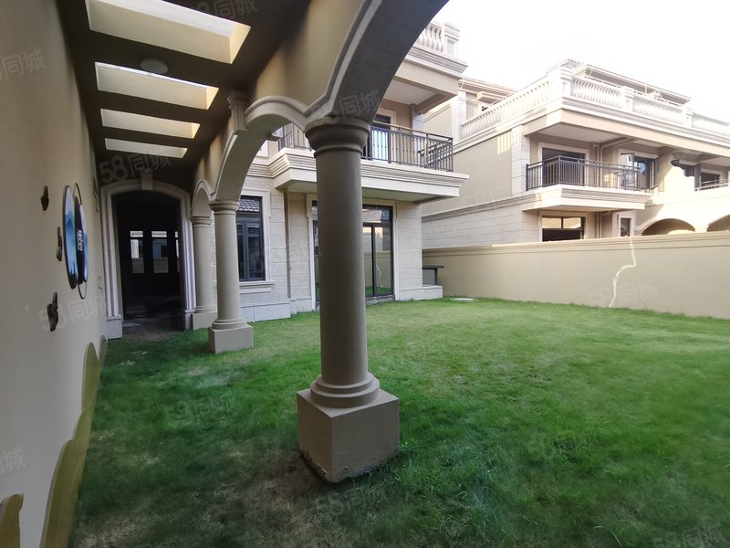 港珠澳后花园,畔山中心城法式别墅,个半钟达香港