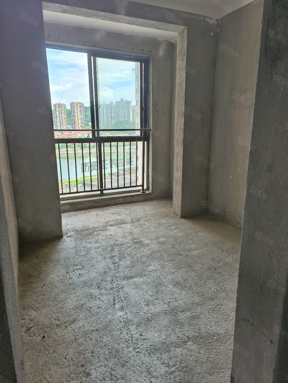 水寨瀛台3室2厅2卫125.59㎡南北61.6万