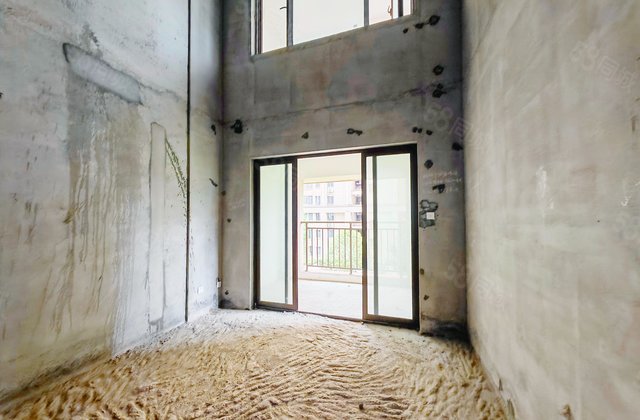 大唐印象7室2厅174.2㎡122万二手房图片
