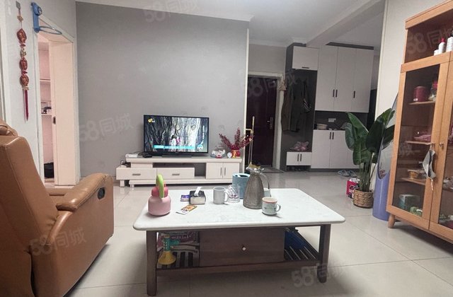 房东着急出售 裕昌水岸新城多层一楼 送小院      有钥匙