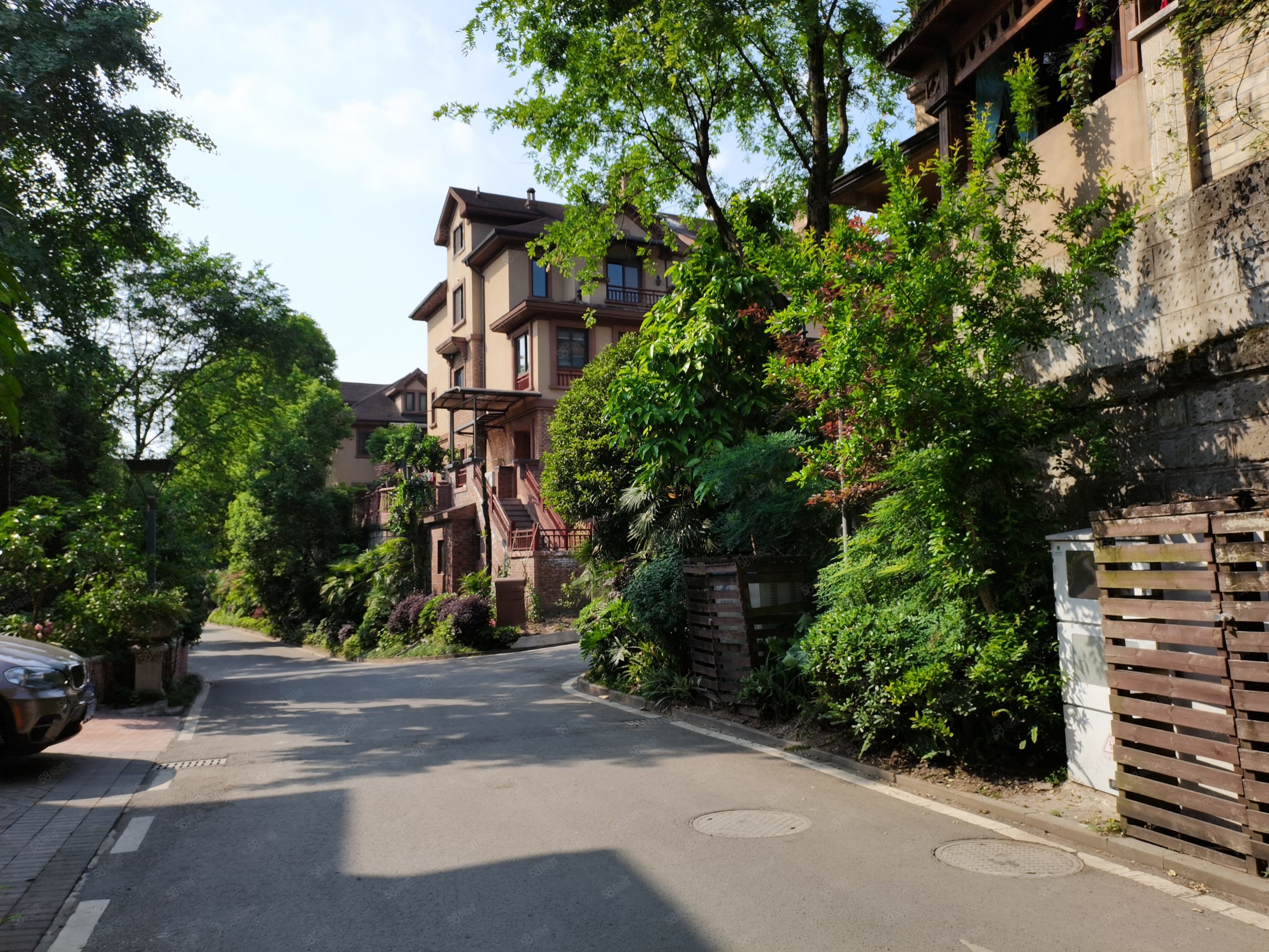 首钢美利山公园城市(别墅)4室3厅4卫275㎡南北388万