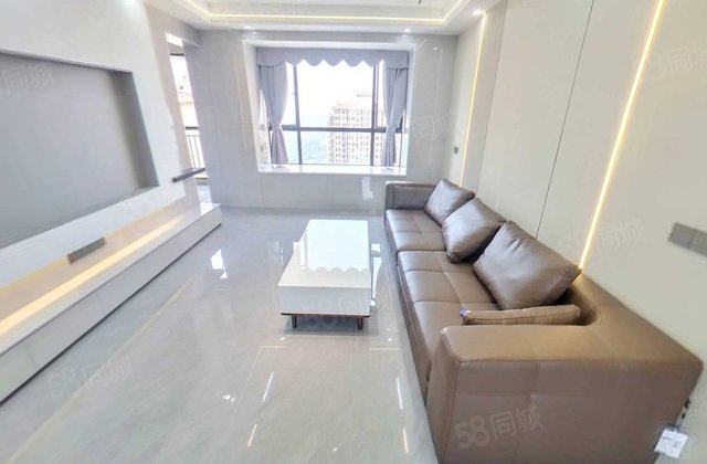 汇丰御园3室2厅133.1㎡63万二手房图片