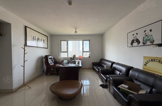 南北通透 精装修 满二 120平 采光好 周边商圈成熟