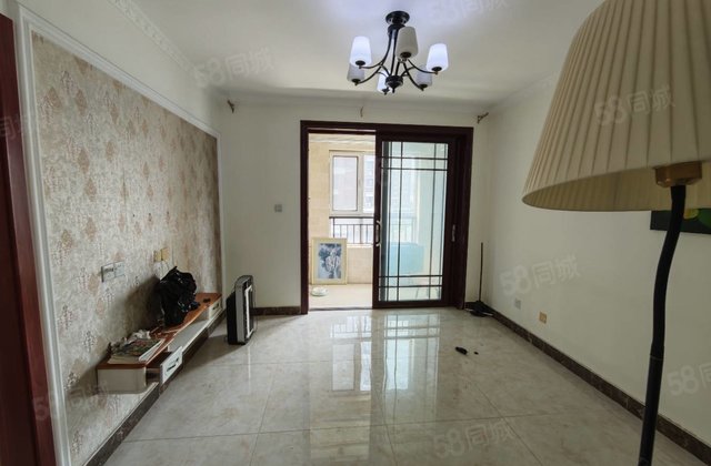 振兴路东头 水岸花语 精装两室 免大税 房东急售 价格可议