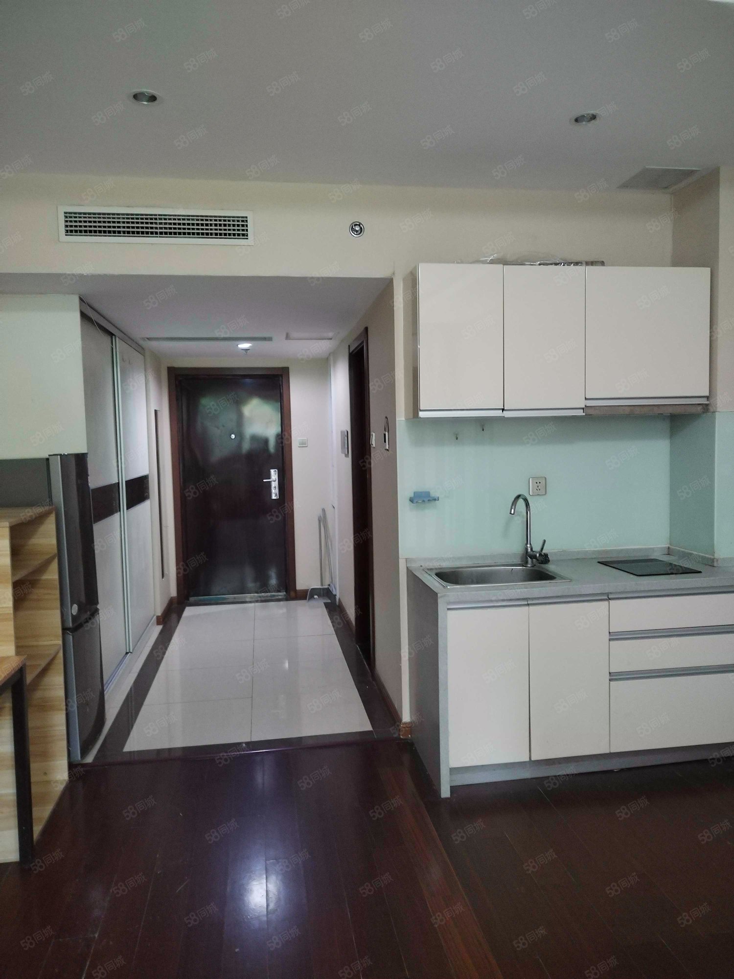 前門前小區(qū)1室1廳1衛(wèi)48.1㎡東南558萬