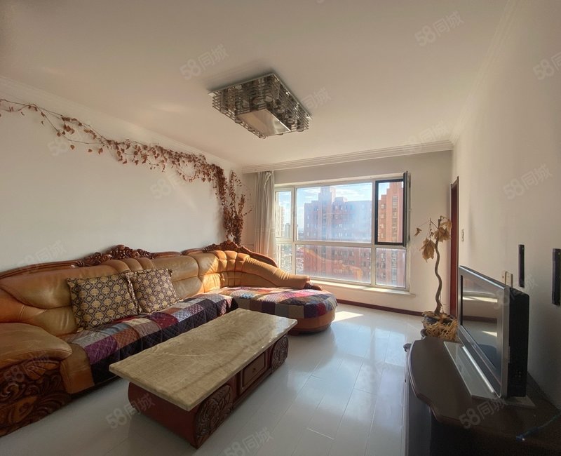 水御兰庭 不临街 南北通透 落地窗 有钥匙可议,水御兰庭-营口58同城