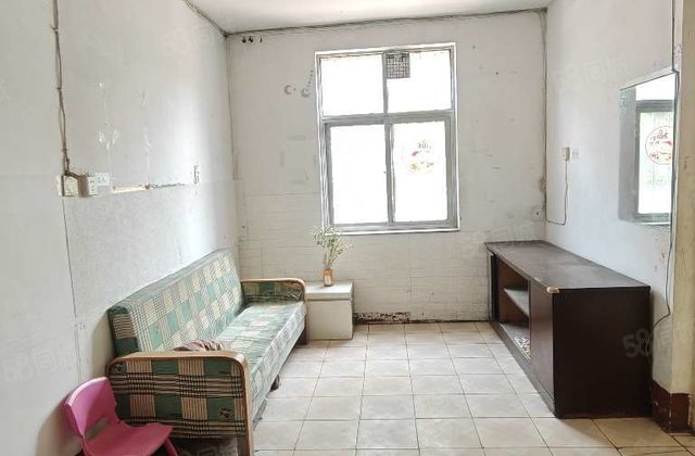 国棉厂家属院 上东昌 二楼 两室两厅南北通透户型方正