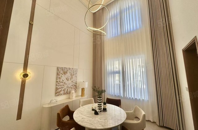 西京都高尔夫别墅4室2厅236㎡106万二手房图片