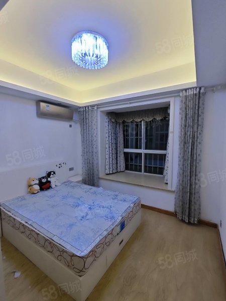 竹林广场3室2厅2卫112㎡南北58.6万