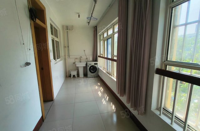 单价5千，3楼，3居，东昌路上，新世纪花园，送储