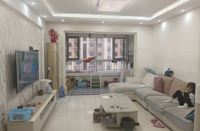 文轩旁 九州国际 精装修 免大税 送车位储藏室 一梯两户