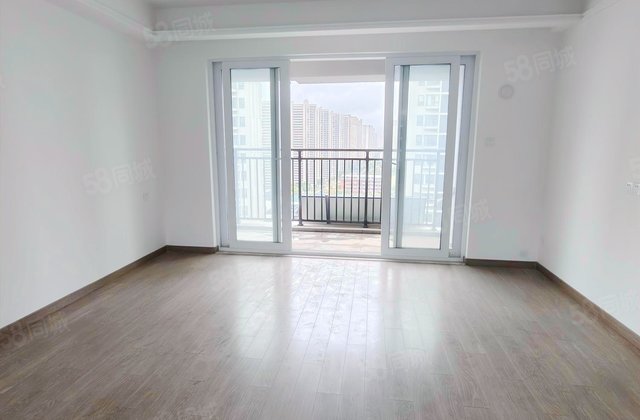 联发万科海上明月3室2厅114.06㎡140万二手房图片