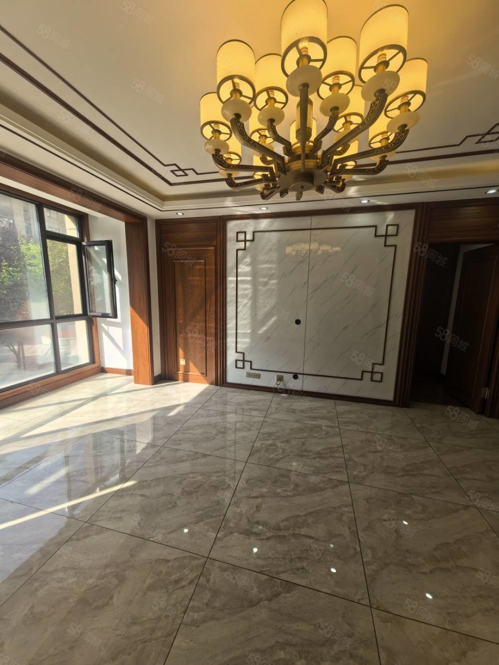 紫堤东郡3室2厅2卫133㎡南北59.8万